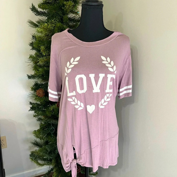 NO BOUNDARIES XL (15-17) Pink “Love” in laurels T-shirt with side tie knot - Picture 1 of 9
